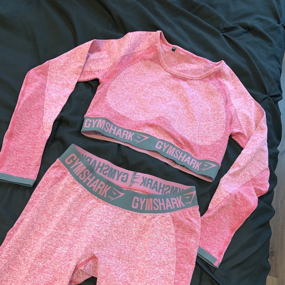 Gymshark Long Sleeve Crop